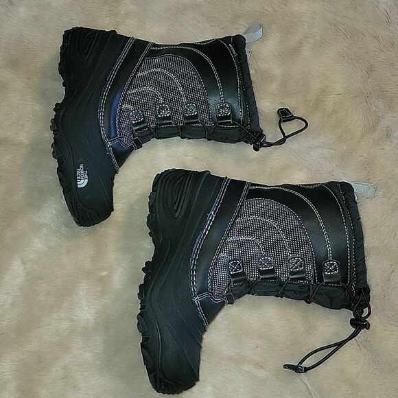 THE NORTH FACE TNF BLACK ALPENGLOW IV WATERPROOF WINTER BOOTS, SIZE 2 - Picture 7 of 11